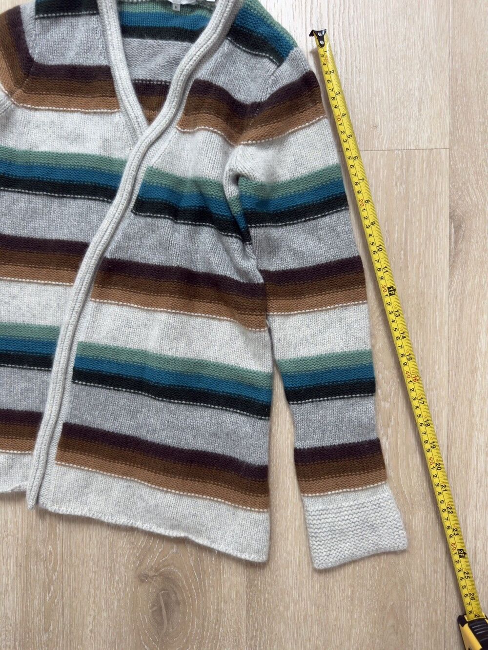 Vince 100% Cashmere Striped Cardigan Sweater M As Seen On Big Bang Theory Penny - Picture 9 of 16